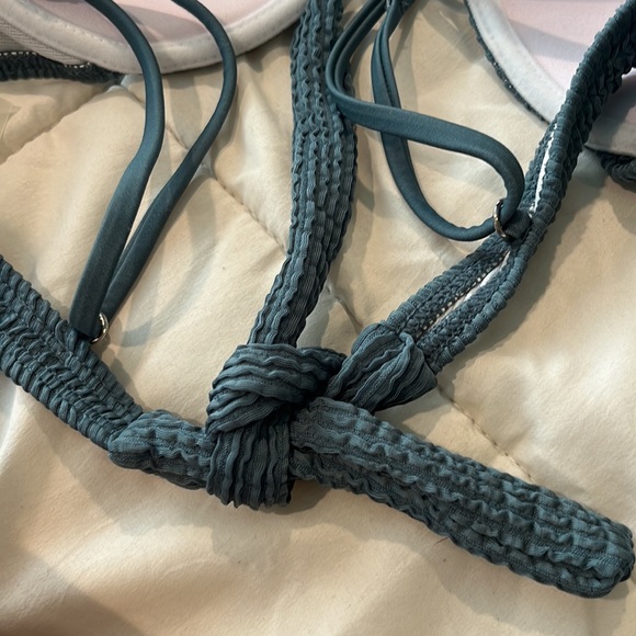 bikini - Picture 5 of 5